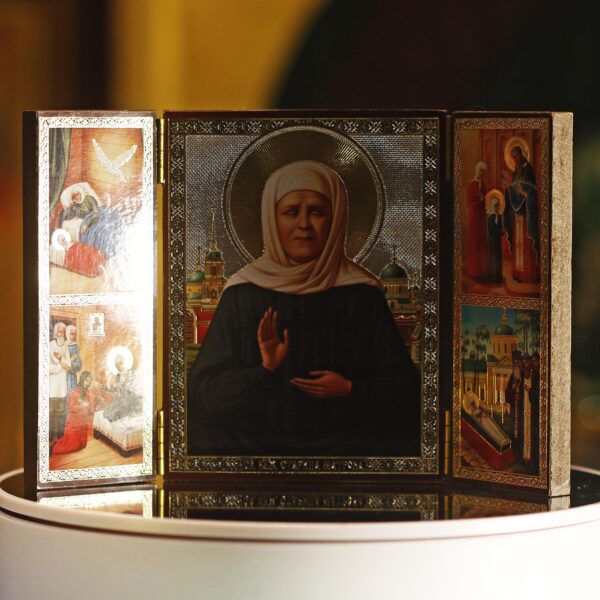 Orthodox Christian Icon Triptych of St. Matrona of Moscow 7" x 4.5" Sanctified - Image 3